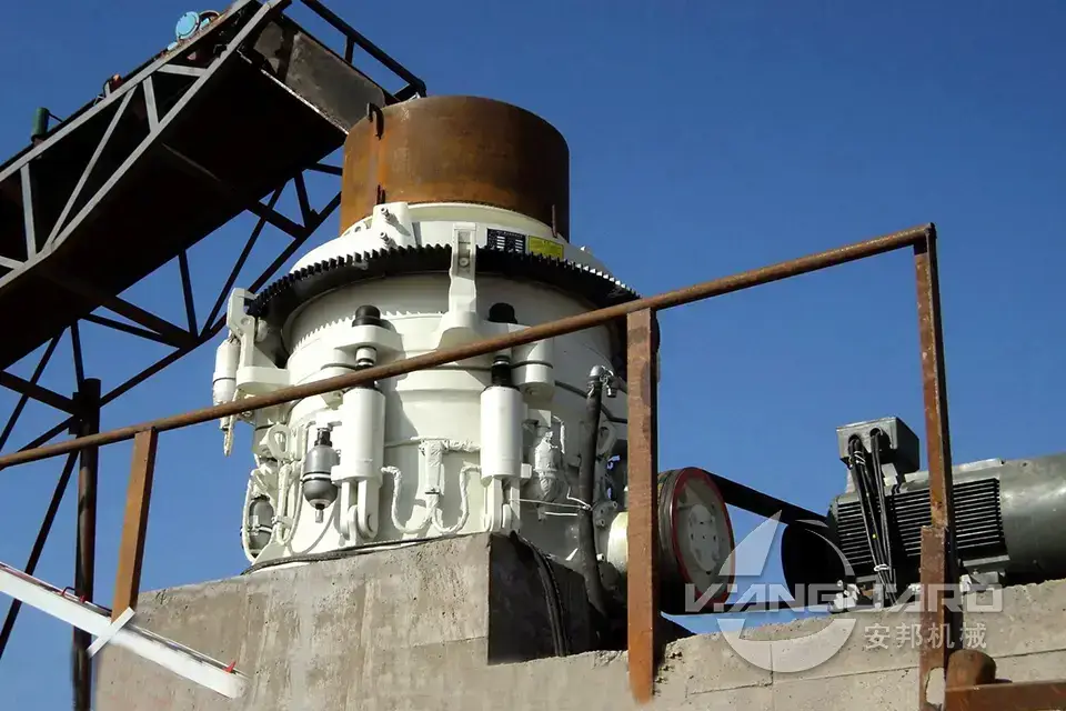 iron, ore, crushing