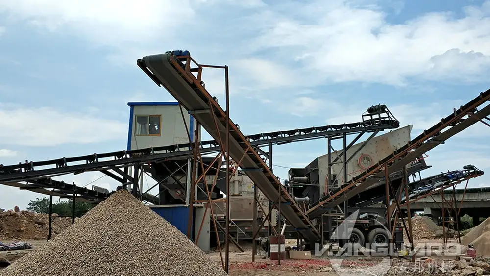 Limestone quarry mobile crushing site