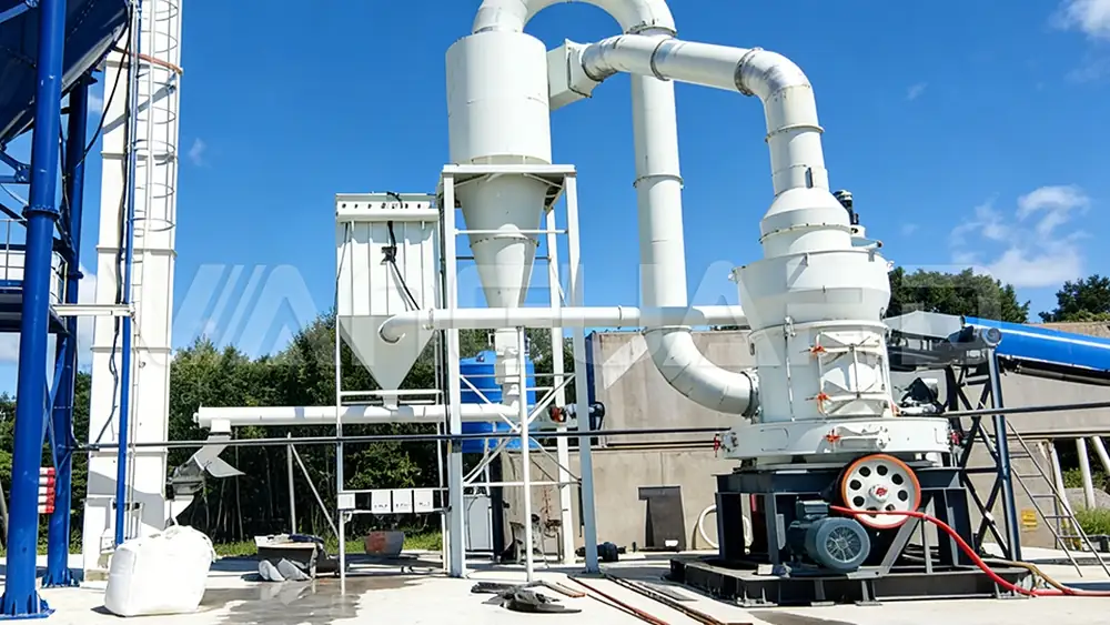 Ground calcium carbonate powder stockyard and customer site
