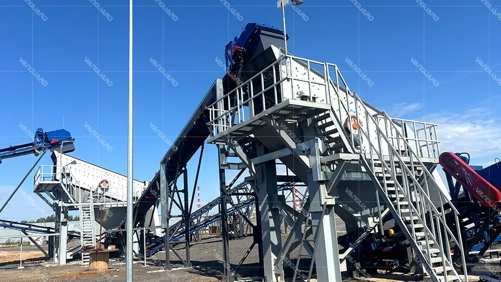 Aggregate plant multi-deck screening