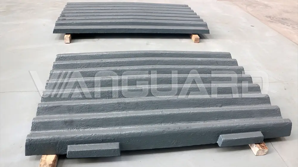 Jaw plate and wear parts close-up
