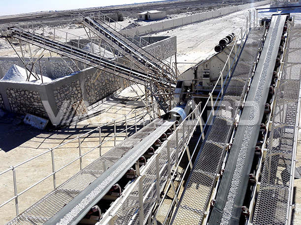 flat and cleated belt conveyors